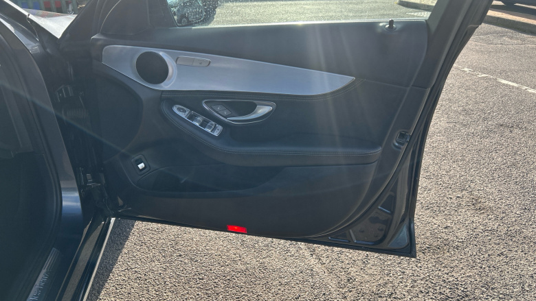 Mercedes-Benz C-Class C200 Sport 4dr Auto Petrol Saloon